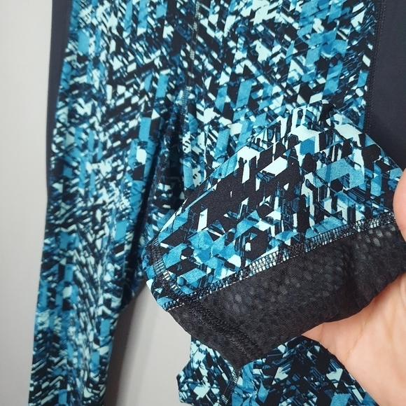 MANDUKA Athletic Leggings Cropped Black/Blue Women's Size S - Picture 3 of 9